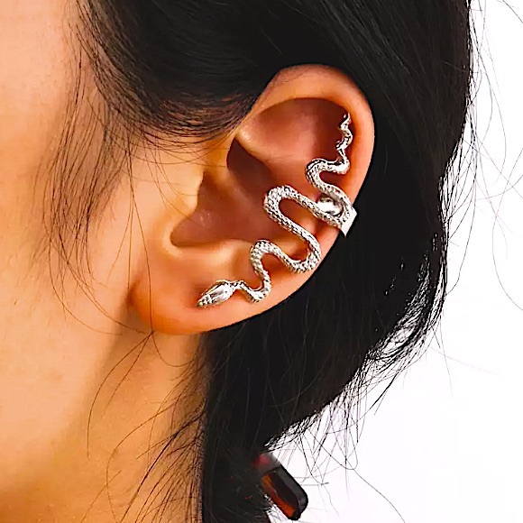 ⚜️[𝟯/$𝟭𝟴]⚜️Snake Silver Climber Earring NEW - Picture 5 of 8